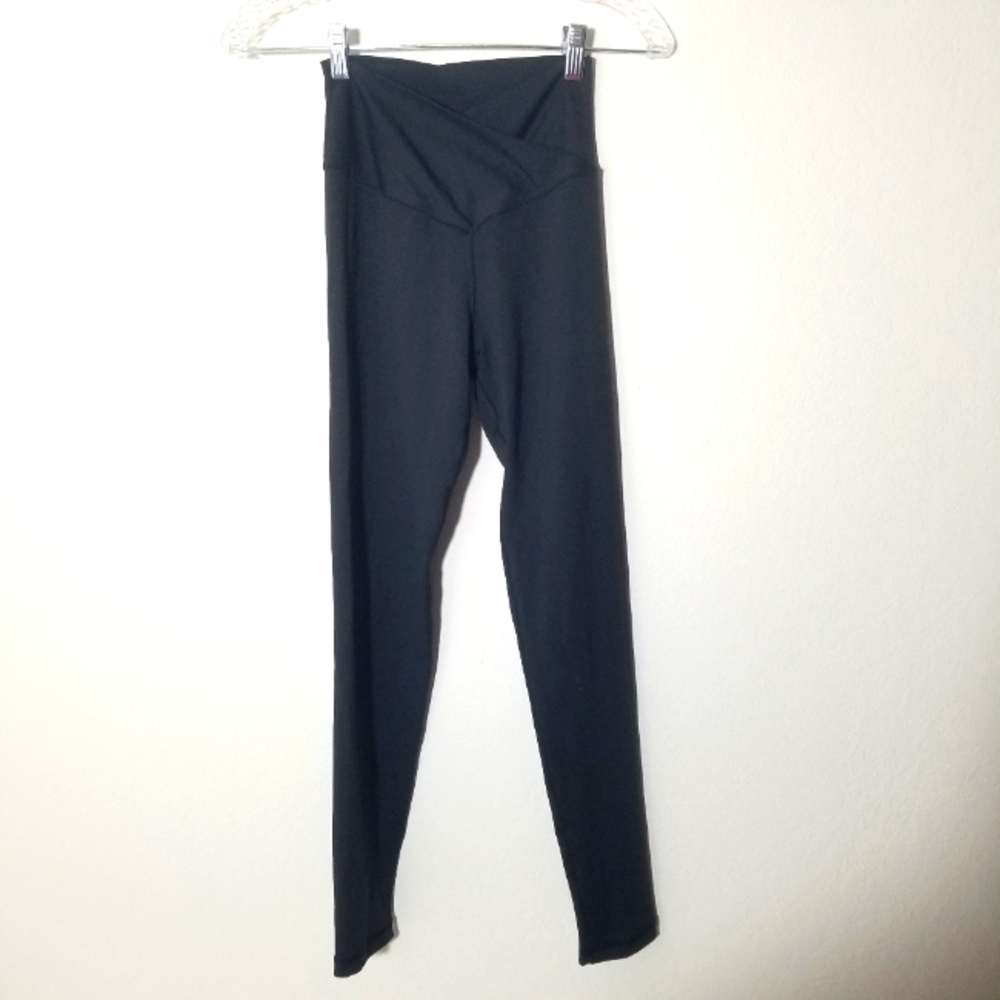 Black High-Waisted Leggings B1
